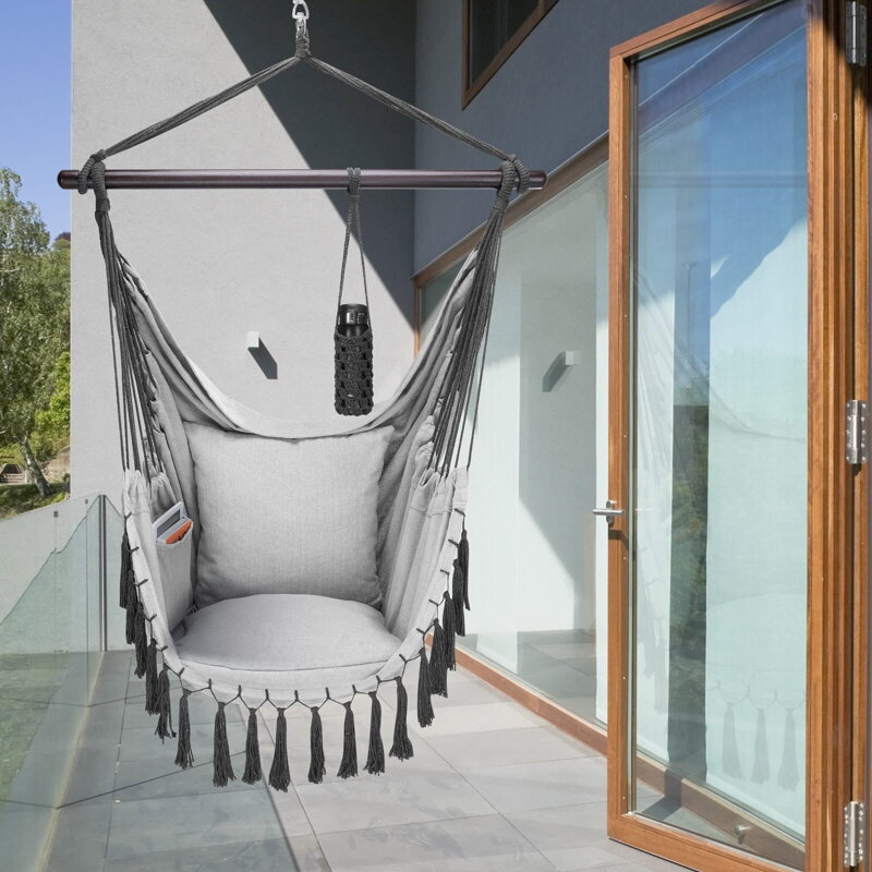 Wiszące krzesło na balkon
