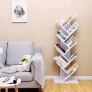 Półka na książki w kształcie drzewa